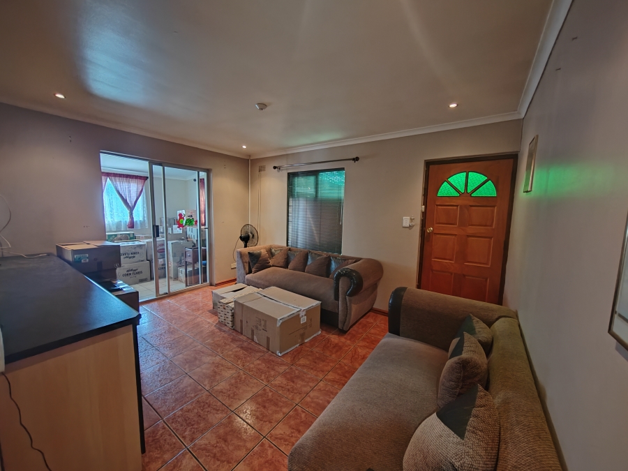 2 Bedroom Property for Sale in Forest Village Western Cape